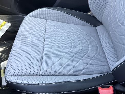 New 2026 Volkswagen Tiguan SE R-Line FWD image 38