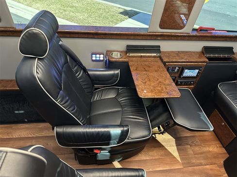 Used 2017 Mercedes-Benz Sprinter 2500 image 18