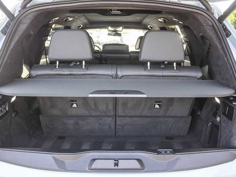 Used 2025 BMW X7 xDrive40i w/ M Sport Package image 25
