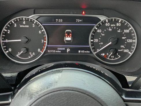 Used 2022 Nissan Pathfinder SL w/ SL Premium Package image 11