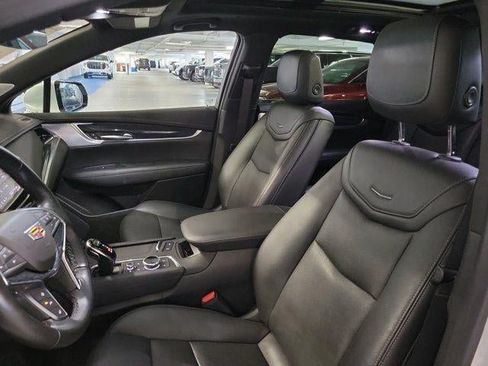 Certified 2023 Cadillac XT5 Premium Luxury FWD image 11