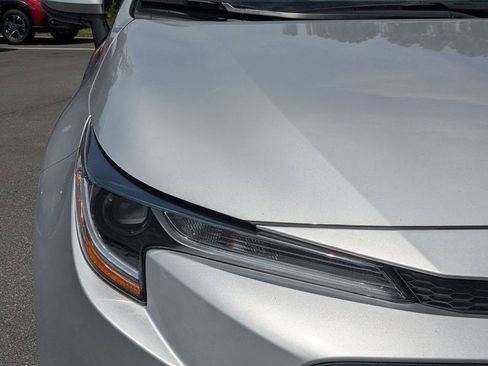 Used 2025 Toyota Corolla LE FWD image 10