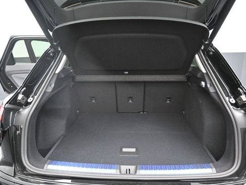 New 2026 Audi Q3 quattro 2.0T AWD/4WD image 12