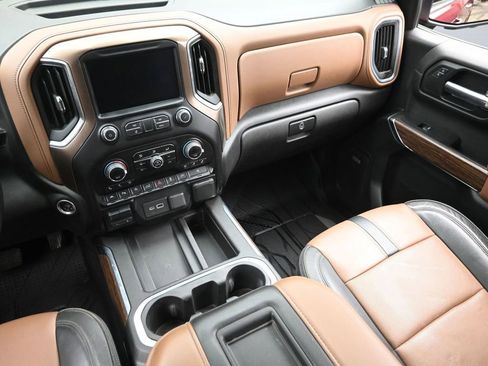 Used 2021 Chevrolet Silverado 1500 High Country w/ Technology Package image 14