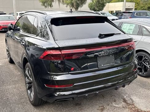 Used 2025 Audi Q8 Premium Plus AWD/4WD image 4