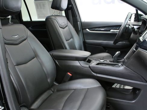 Used 2023 Cadillac XT6 Premium Luxury AWD/4WD image 32
