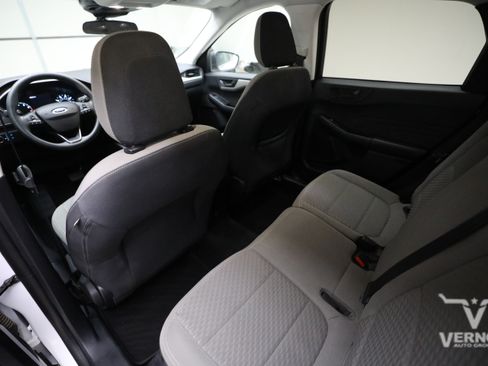 Used 2022 Ford Escape SE FWD image 9