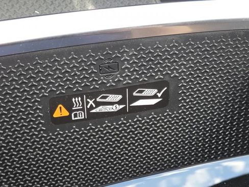 New 2026 Chevrolet Equinox LT w/ Convenience Package II AWD/4WD image 9