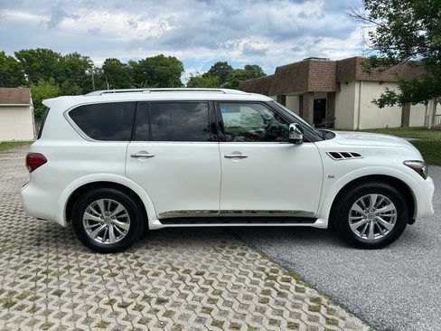 Used 2016 INFINITI QX80 4WD w/ All Season Package image 4