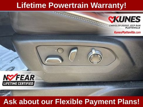 Used 2024 GMC Yukon XL Denali Ultimate AWD/4WD image 28