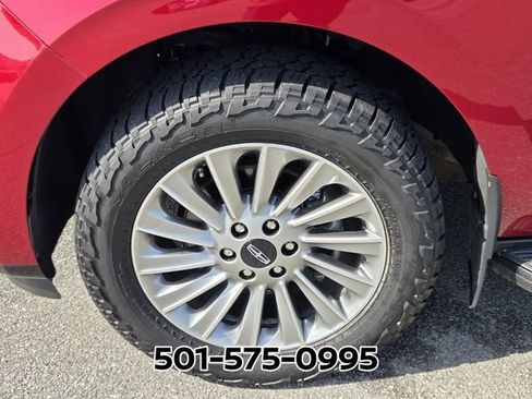 Used 2019 Lincoln Navigator Premiere AWD/4WD image 19