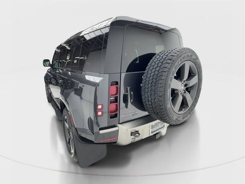 Used 2022 Land Rover Defender 110 X-Dynamic SE AWD/4WD image 10