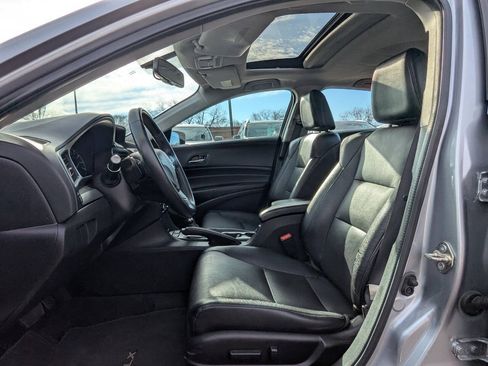 Used 2017 Acura ILX FWD image 12