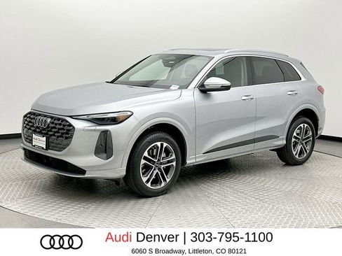 Used 2025 Audi Q5 Premium w/ Convenience Package AWD/4WD image 1