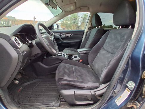 Used 2016 Nissan Rogue S w/ Appearance Package FWD image 14