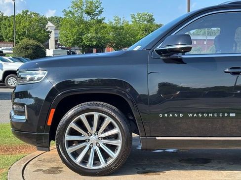 Used 2022 Jeep Grand Wagoneer Series II w/ Premium Group II AWD/4WD image 12