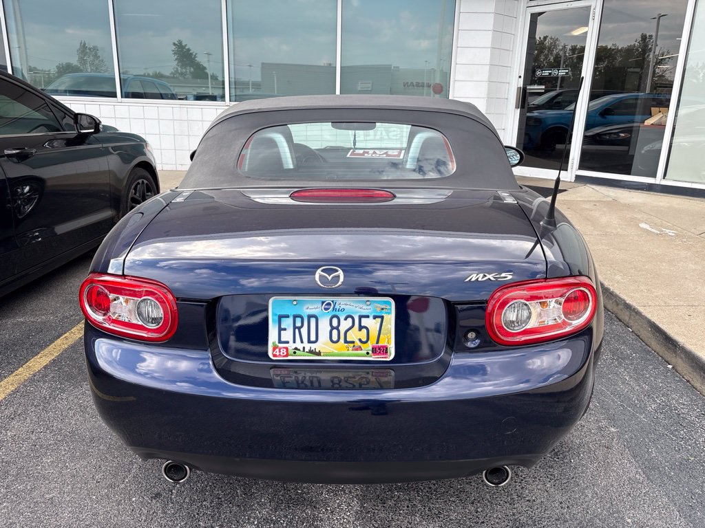 Used 2012 MAZDA MX-5 Miata Touring RWD image 5