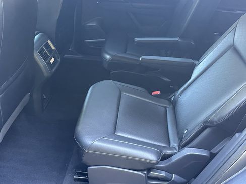 Used 2019 Volkswagen Atlas SE FWD image 20
