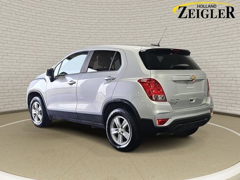 Used 2020 Chevrolet Trax LS w/ Tint and Cruise Package AWD/4WD image 7