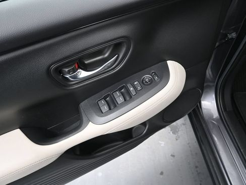 Certified 2024 Honda HR-V LX image 17
