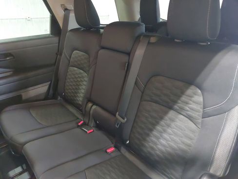 Certified 2024 Nissan Pathfinder SV AWD/4WD image 14