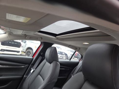 Used 2021 MAZDA MAZDA3 s image 9