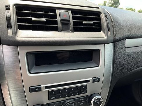 Used 2012 Ford Fusion SE FWD image 21