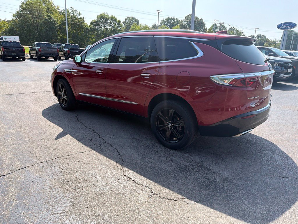Used 2023 Buick Enclave Essence w/ Experience Buick Package FWD image 5
