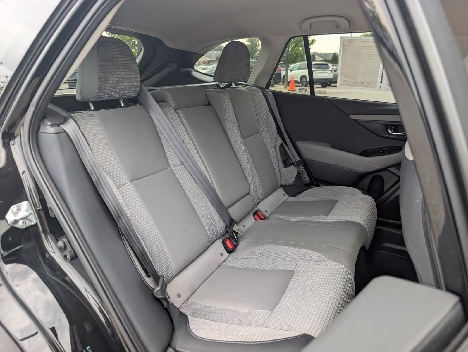 Certified 2025 Subaru Outback Premium AWD/4WD image 30