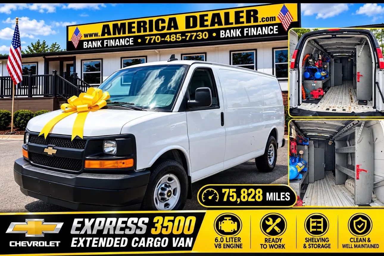 Used 2017 Chevrolet Express 3500 Extended RWD image 1