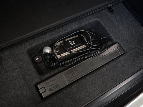 Used 2013 Rolls-Royce Ghost RWD image 39