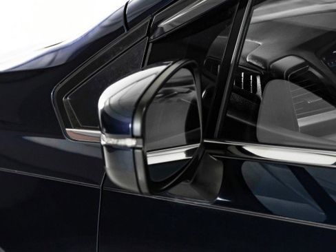 Used 2018 Honda Odyssey Touring image 38