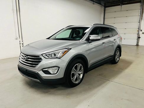 Used 2014 Hyundai Santa Fe Limited AWD/4WD image 2