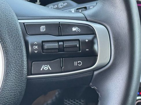 Used 2024 Kia Sportage EX image 23