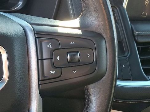 Used 2023 GMC Yukon XL SLT image 28