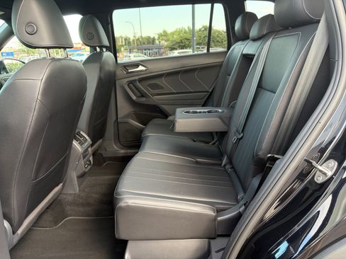 Certified 2023 Volkswagen Tiguan SE R-Line AWD/4WD image 17