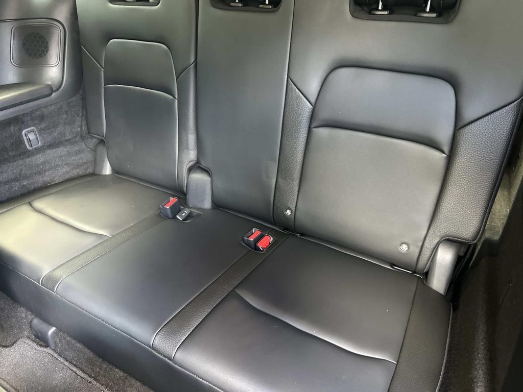 Used 2023 Nissan Pathfinder SL w/ SL Premium Package AWD/4WD image 19