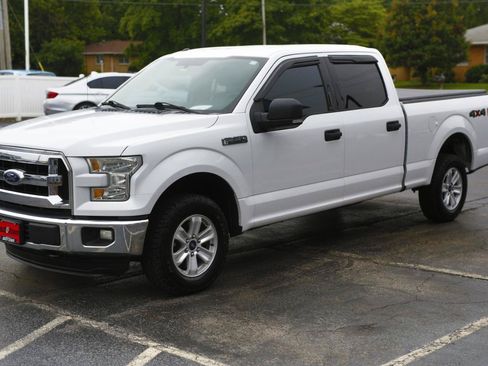 Used 2015 Ford F150 XLT w/ Equipment Group 301A Mid AWD/4WD image 3