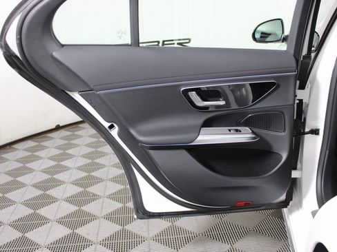 Certified 2025 Mercedes-Benz E 350 4MATIC Sedan image 27