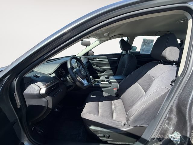 Used 2023 Nissan Altima 2.5 SV FWD image 9