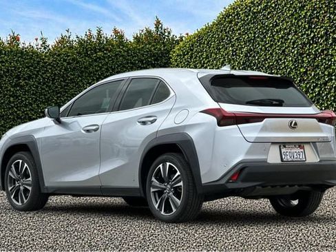Used 2023 Lexus UX 250h FWD w/ Accessory Package (Z2) image 6