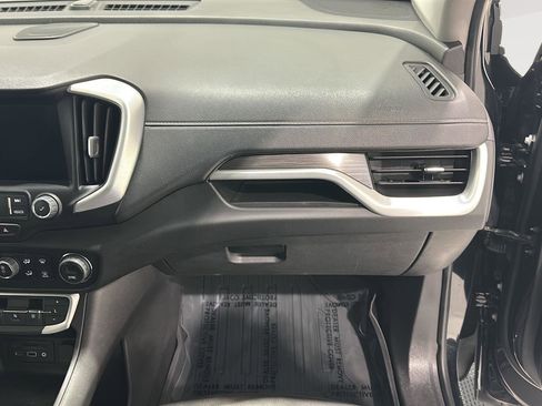 Used 2023 GMC Terrain SLT w/ Infotainment Package II AWD/4WD image 27