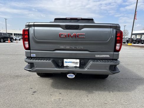 Used 2022 GMC Sierra 1500 Elevation w/ Driver Alert Package I image 8