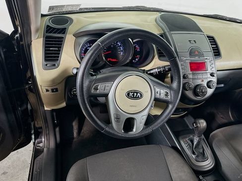 Used 2011 Kia Soul ! FWD image 19