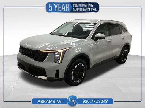 Used 2025 Kia Sorento S image 1