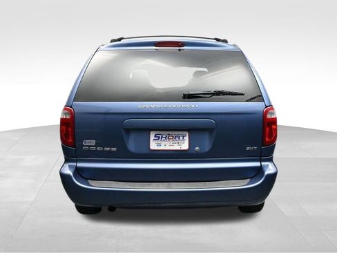 Used 2007 Dodge Grand Caravan SXT FWD image 4