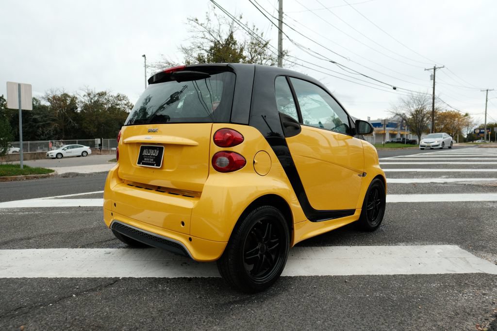 Used 2013 smart fortwo BRABUS RWD image 5