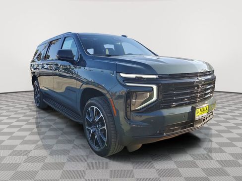 New 2026 Chevrolet Suburban RST w/ Comfort Package image 2