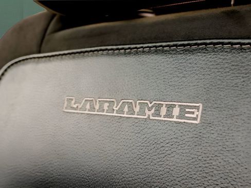 Used 2020 RAM 1500 Laramie AWD/4WD image 21