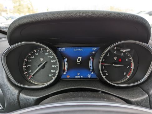 Used 2018 Maserati Levante image 20